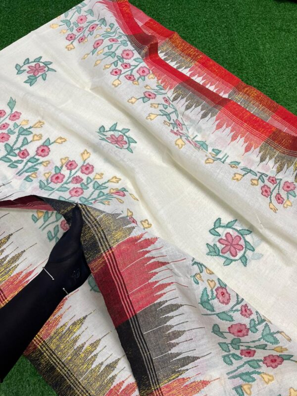 হোয়াইট জড়ি তাজমহল পাড় মনিপুরি  শাড়ী