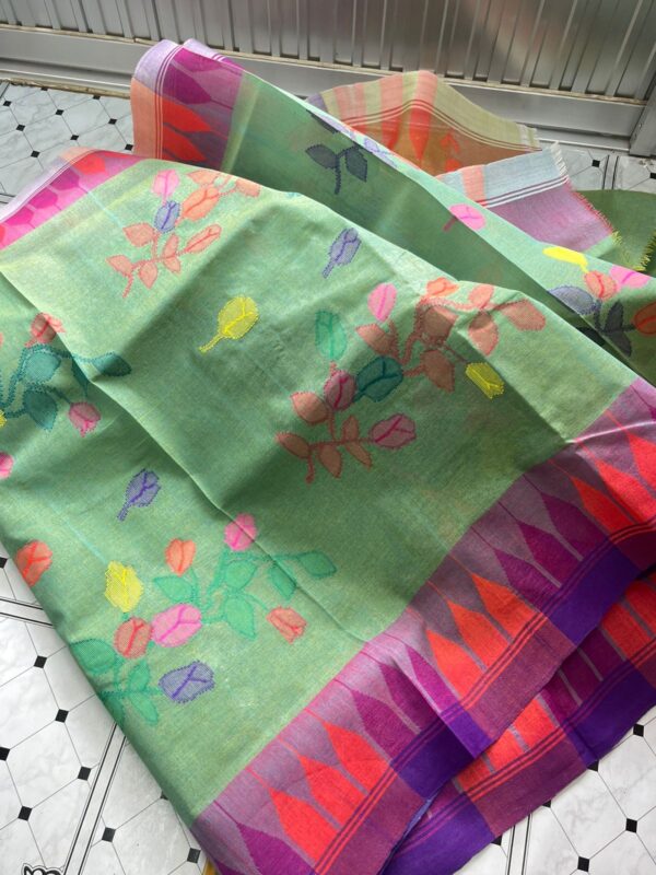 গোলাপের কুড়ী মনিপুরী শাড়ী